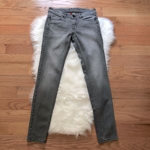 Classic Uniqlo Jeans 26 Gray Skinny Straight Leg Mid Rise Stretchy Jean 2